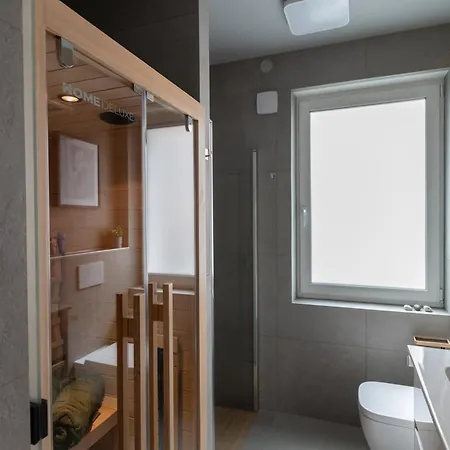 House 756 - 4 Schlafzimmer, 2 Badezimmer, Gaeste Wc, Sauna, Outdoor-kueche Holiday home Mainz