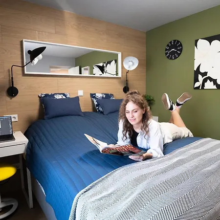 House 756 - 4 Schlafzimmer, 2 Badezimmer, Gaeste Wc, Sauna, Outdoor-kueche Mainz